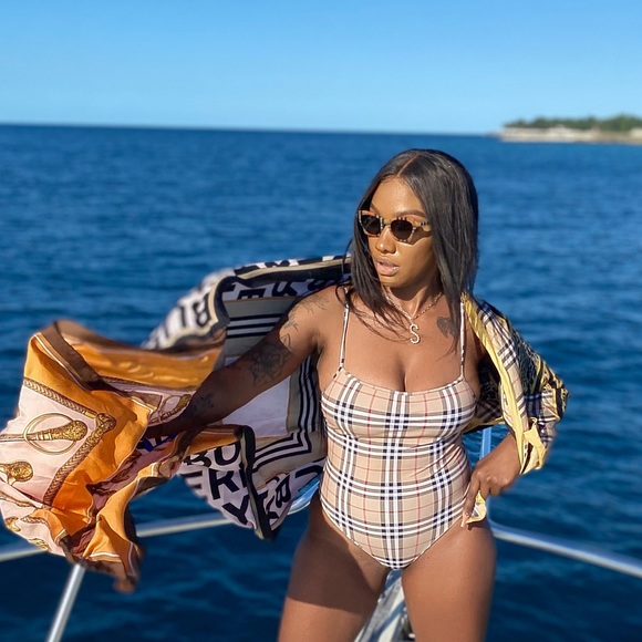 COPY - Burberry swimsuit only worn once for this shoot - Picture 2 of 4